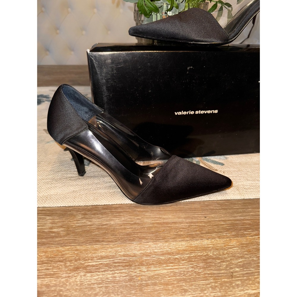 Valerie Stevens Black Satin Pointed Toe Clear Vinyl Heels Size 7M Pumps - Picture 2 of 8